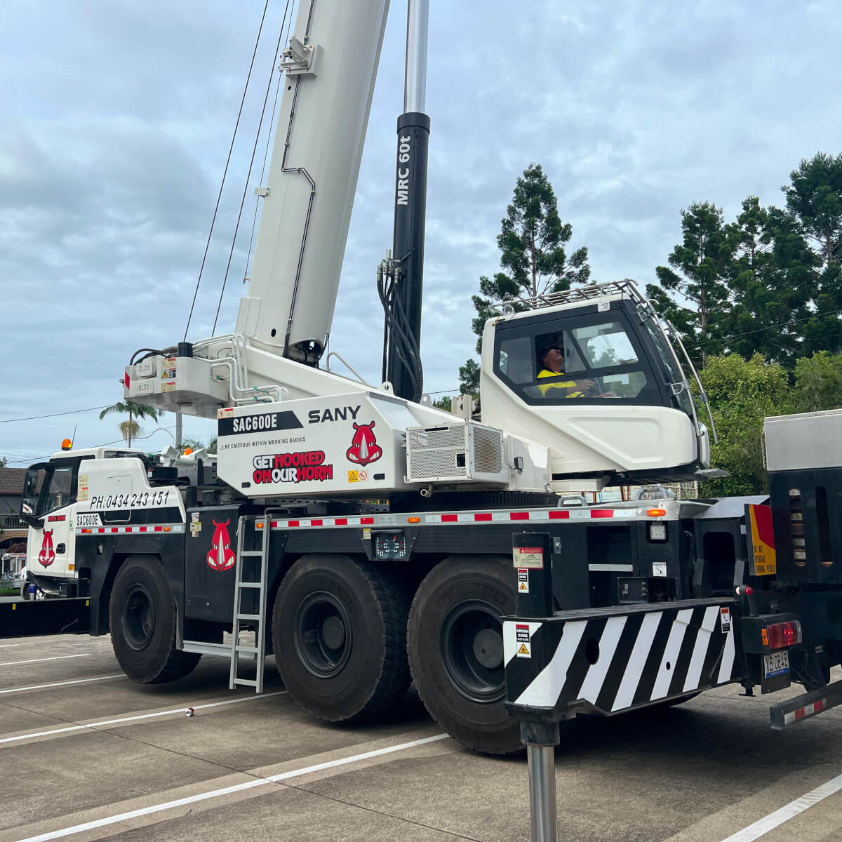 All Terrain Crain Slew Crane Hire